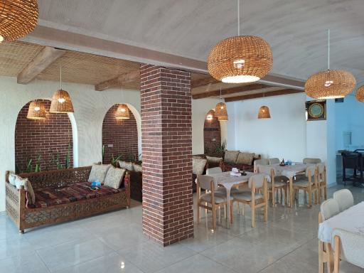 عکس رستوران بیکران