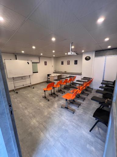 عکس مجموعه آموزشی طلافنون شعبه تاچارا