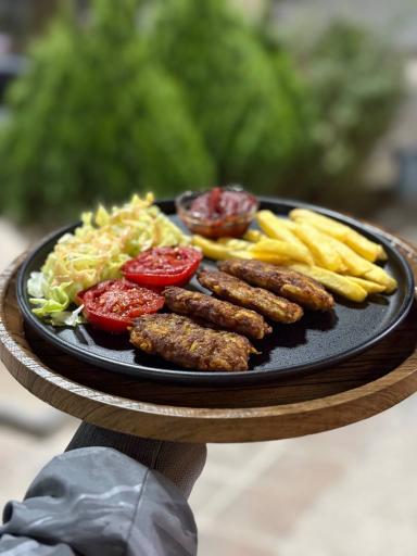 عکس کافه ویمبلدون
