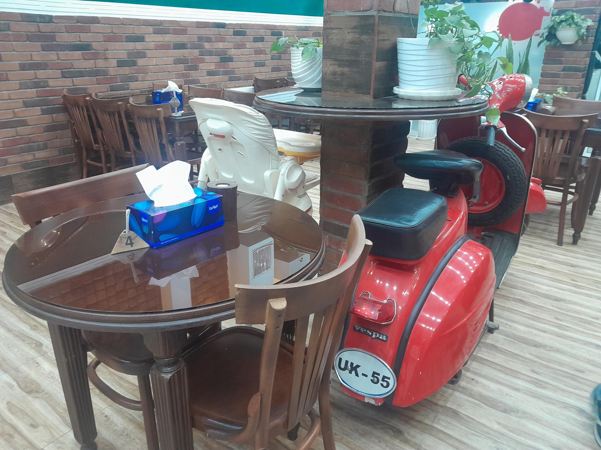 عکس فست فود آویشن