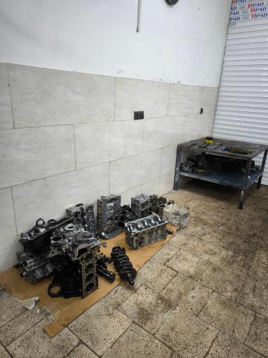 عکس تعمیرگاه اتومبیل وحید