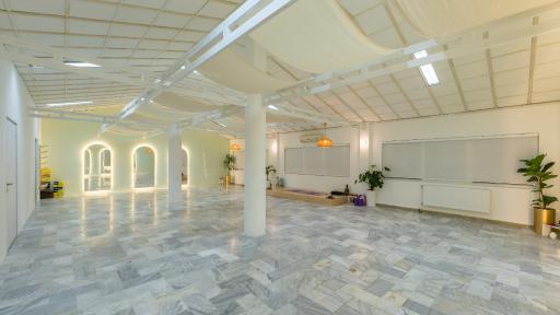 باشگاه ورزشی لوتوس خانه یوگا (ویژه بانوان)