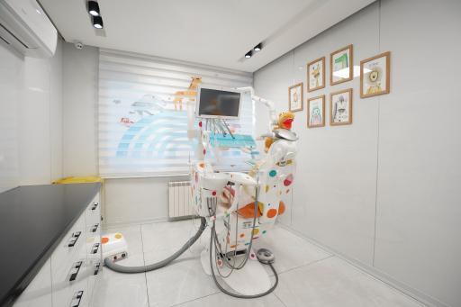 عکس کلینیک دندانپزشکی رایامهر