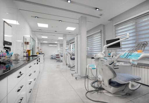 عکس کلینیک دندانپزشکی رایامهر