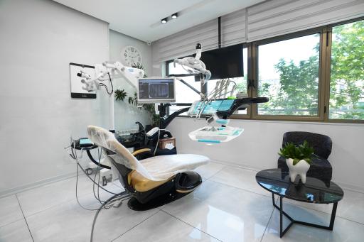 عکس کلینیک دندانپزشکی رایامهر