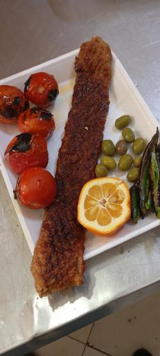 عکس تهیه غذای سرآشپز