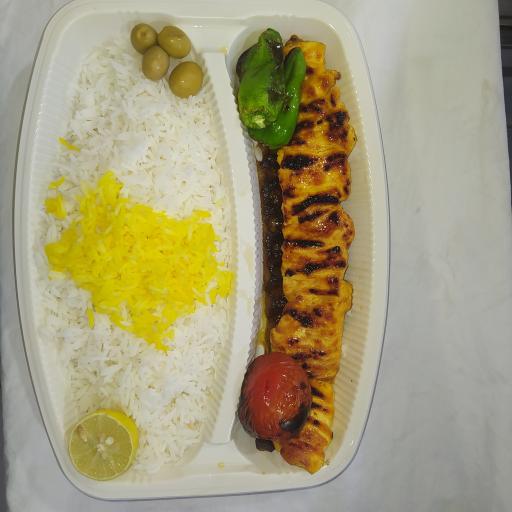 عکس تهیه غذای سرآشپز