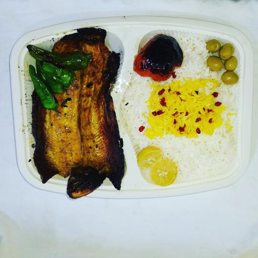 عکس تهیه غذای سرآشپز