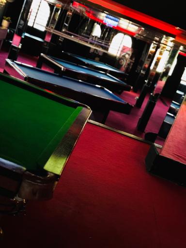 عکس بیلیارد کافه خانوادگی