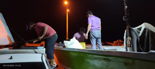 عکس پارکینگ قایق ngk