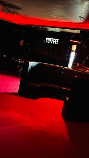 عکس بیلیارد کافه خانوادگی