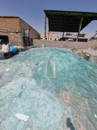 عکس بنگاه شیشه سکوریت نیکبخت