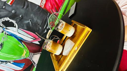 عکس بیلیارد کافه خانوادگی