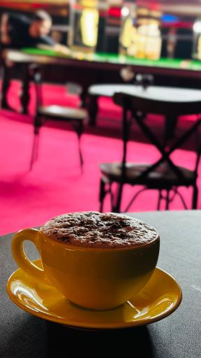 عکس بیلیارد کافه خانوادگی