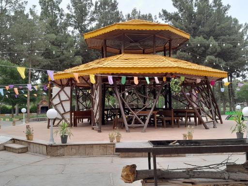 عکس کافه آلاچیق 