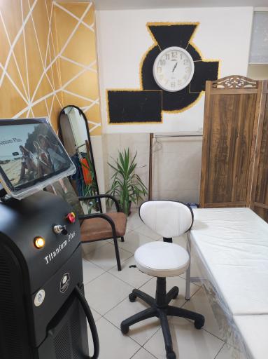 عکس مرکز لیزر شاهان