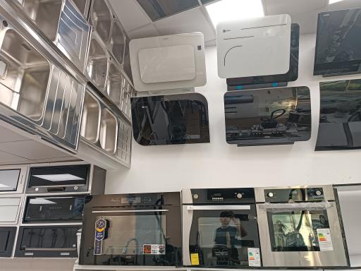 عکس فروشگاه لوازم خانگی و تجهیزات آشپزخانه شاهی