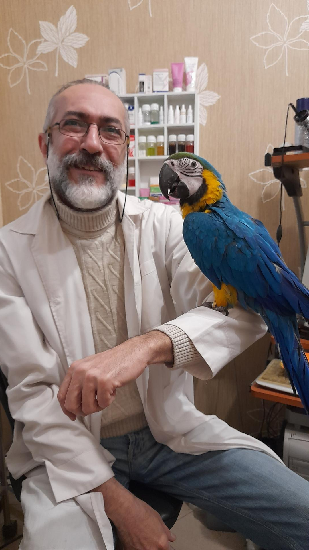 عکس کلینیک دامپزشکی پرندگان دکتر امینی