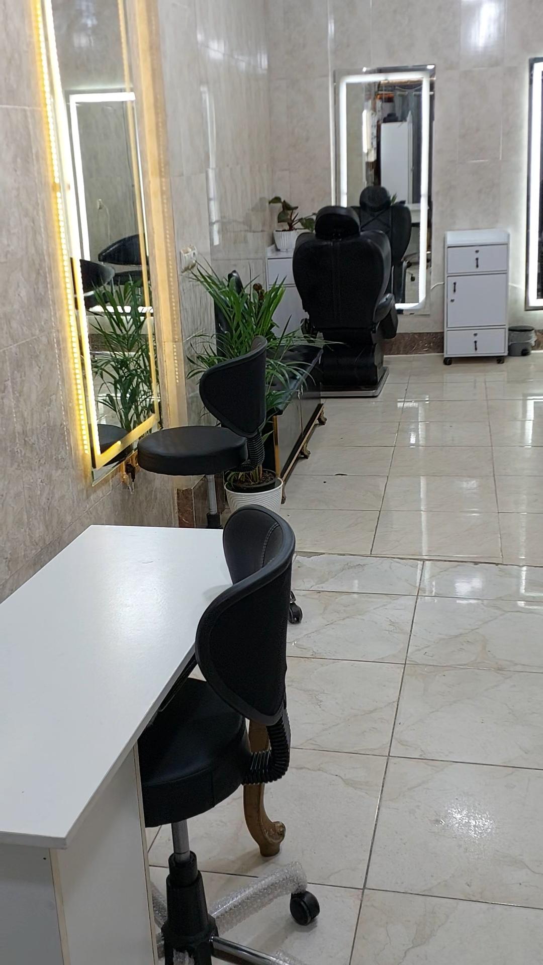 عکس سالن زیبایی شاین