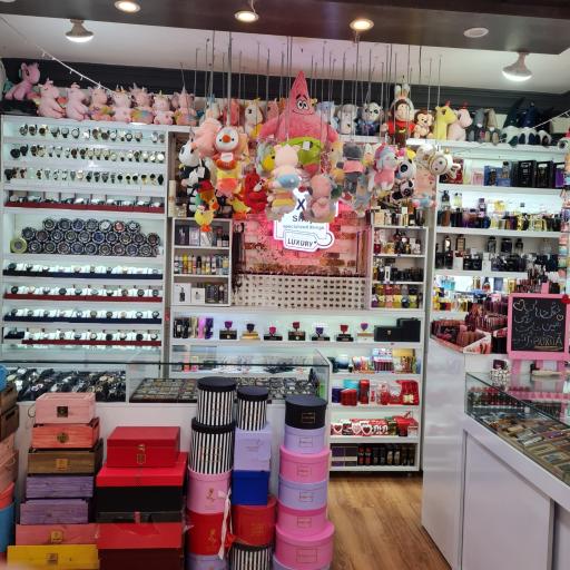 عکس فروشگاه هدیه باکسیتا