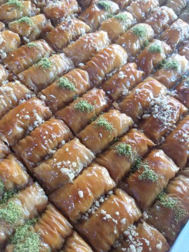 عکس باقلوا استانبولی باباکرم 