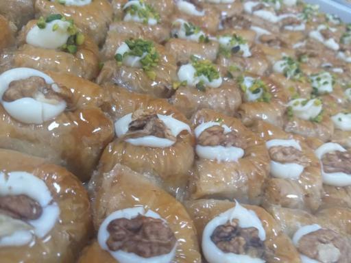 عکس باقلوا استانبولی باباکرم 