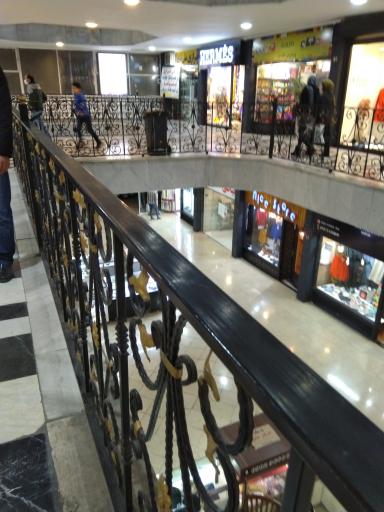 عکس پاساژ ایران زمین