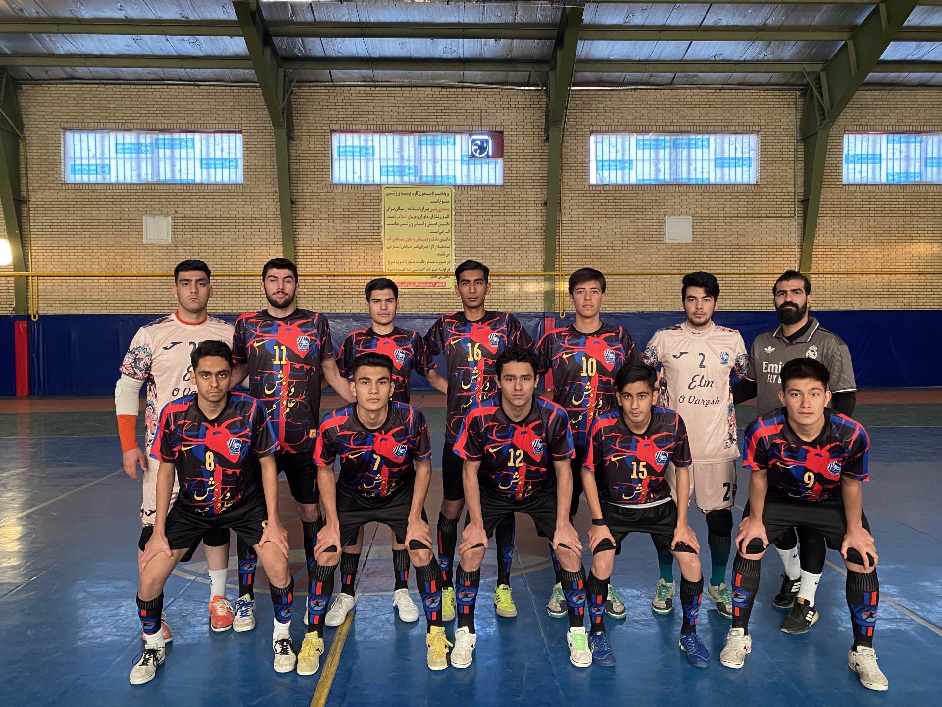 عکس سالن ورزشی شهدای گمنام