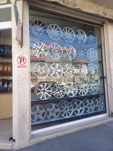 عکس رینگ و لاستیک جوان 2