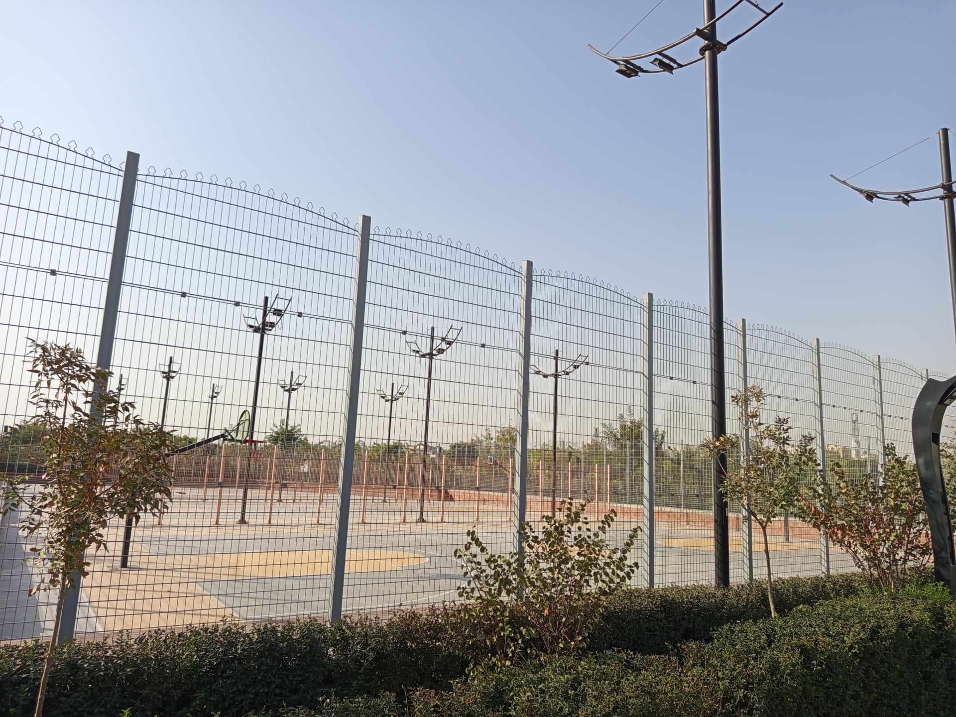 عکس زمین بسکتبال