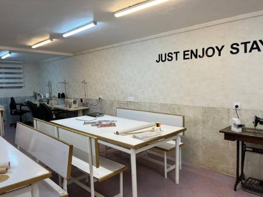 آموزشگاه طراحی دوخت و خیاطی آتون