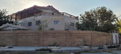 عکس کارخانه آب معدنی ازمر