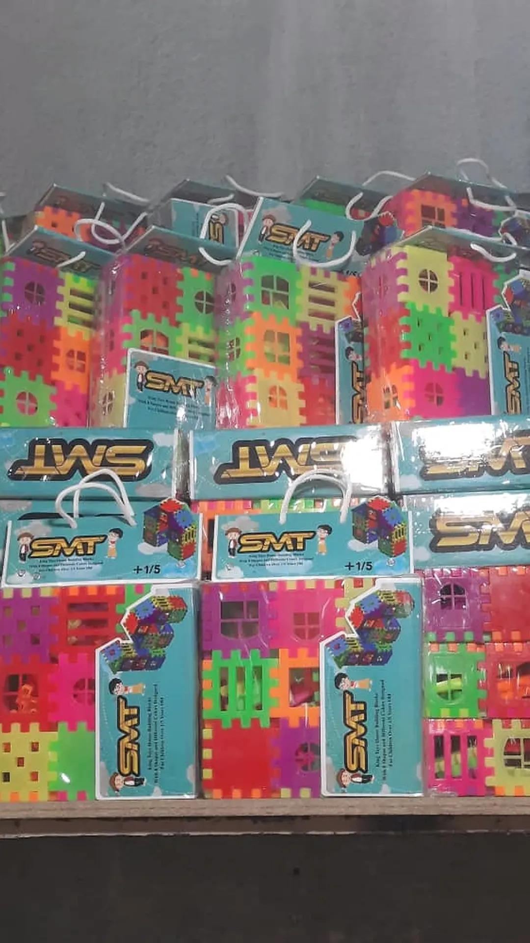 عکس پخش اسباب بازی