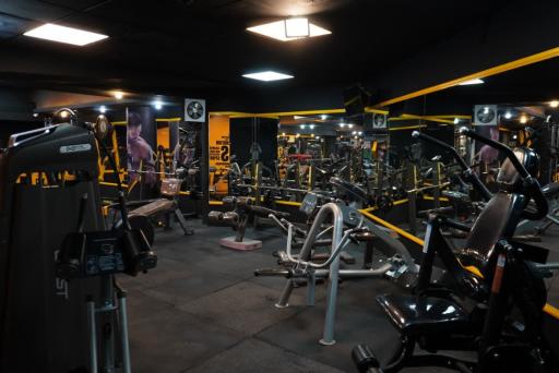 عکس باشگاه بدنسازی جهان نما