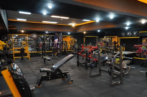 عکس باشگاه بدنسازی جهان نما