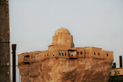 عکس میدان تمدن قروه