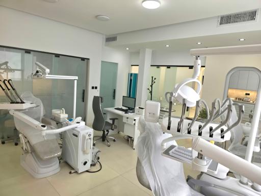 عکس مطب دندانپزشکی دکتر نگین راحتی