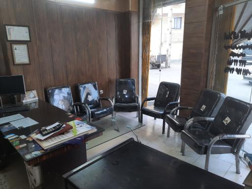 عکس مشاور املاک کامیار