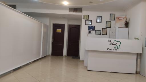 عکس دکتر الهام عابدی دکترای حرفه ای دندانپزشکی