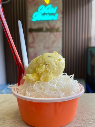 عکس بستنی و آبمیوه وحید