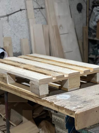 عکس کارگاه نجاری قارلوقی