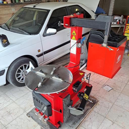 عکس تعویض روغن و اتوسرویس max oil