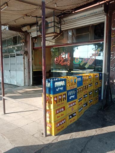 عکس سفره سرای پاییزان