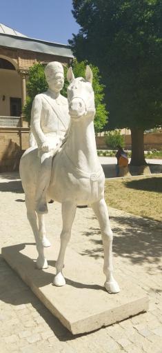 عکس قلعه تاریخی سردار اسعد بختیاری