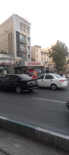 عکس فروشگاه موتورسیکلت یاماها