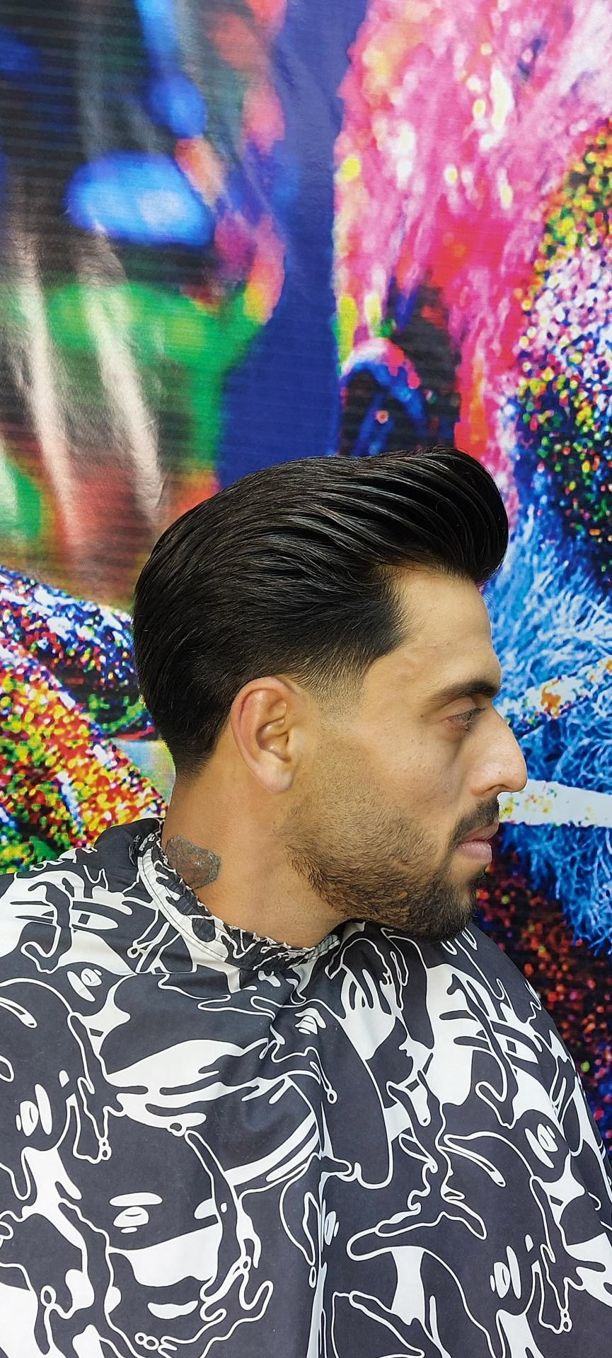 عکس آرایشگاه مردانه نچرال