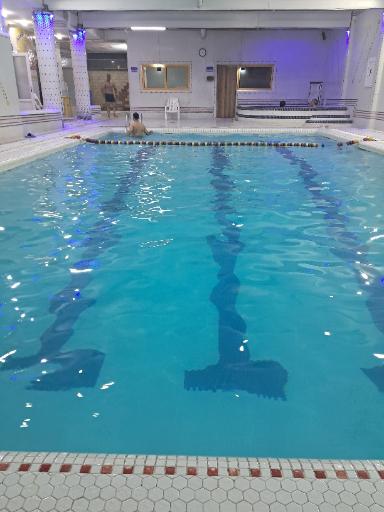 عکس استخر تهرانسر سبز 