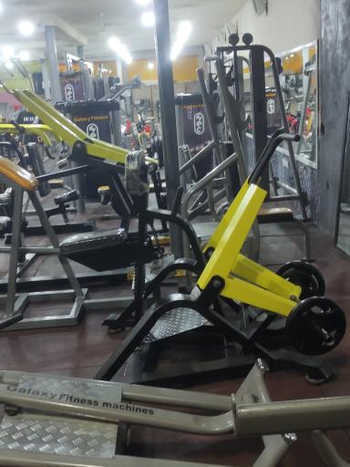 عکس باشگاه بدنسازی جسم و اندیشه