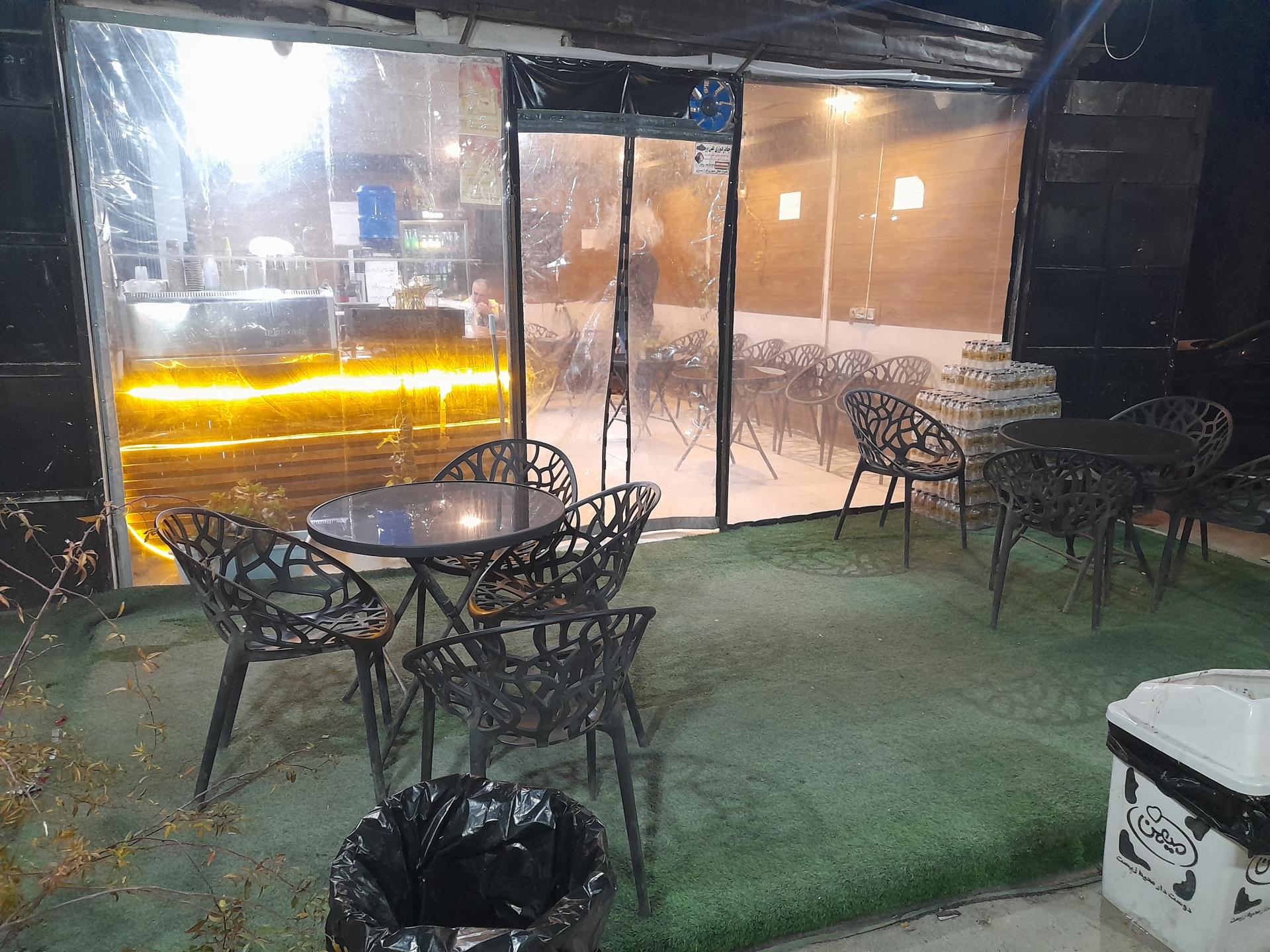 عکس کافه قهوه و بستنی توپ