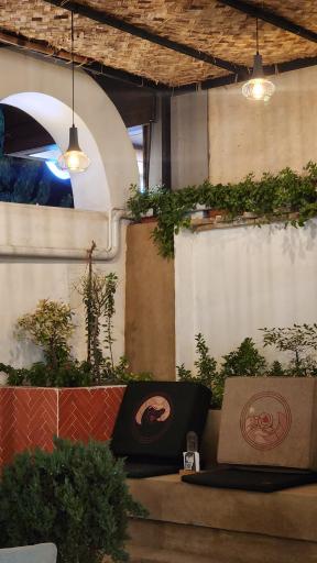 عکس کافه رستوران لونه